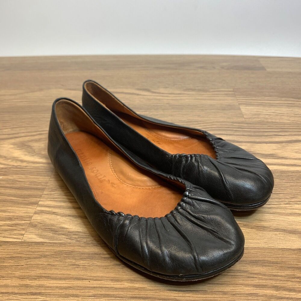 Gentle Souls by Kenneth Cole Womens Bayside Ballet Flats 6M Black Slip On